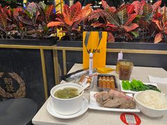 -香港新发烧腊茶餐厅(水围店)