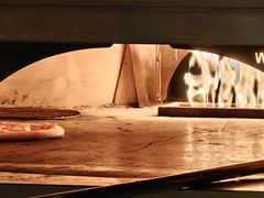 -城市大道红炉披萨烘焙坊