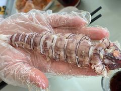-三姐妹·海鲜大排档
