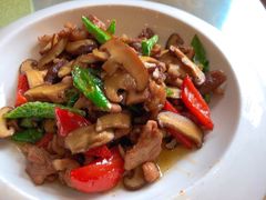 香菇炒肉-益恒饭店乡间白族菜(古城总店)