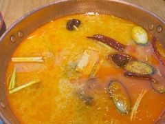 -洱火云南酸菜牛肉火锅(石景山当代商城店)