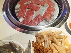 -锅儿欢海鲜火锅烤肉自助餐(东港凯虹店)