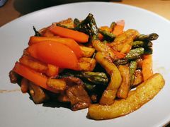 -蜜桃餐厅·伴山(绿宝广场店)