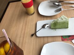 -必胜客(WOW黄骅华贸店)