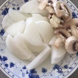 人人都是美食家之好鲜的野生鲫鱼汤