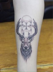 -Black Tattoo Studio