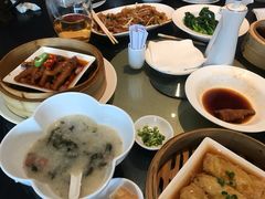 -广州汇华希尔顿逸林酒店