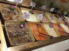 -享遇.锅姥姥牛排海鲜自助(小寨店)