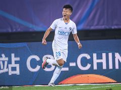 -大连体育中心体育馆