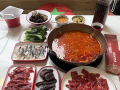 -毛辣果·贵州红酸汤牛肉火锅(西单店)