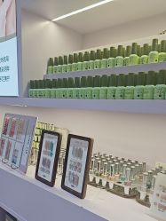 -孔雀手美甲美睫护理