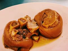 -Kha Mu Charoensang(Silom)