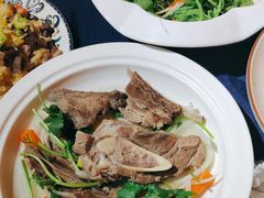 -伊带伊路新疆美食府(呼家楼店)