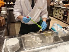 -广州万富希尔顿酒店·感趣自助餐厅·金秋蟹宴生蚝海鲜刺身烧烤