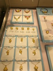 -周大福CHOW TAI FOOK(浦东八佰伴店)