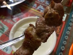 -烤肉小伙烤肉店