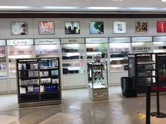 -日上免税店(三径路t3店)