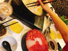 -鲜入围煮花胶鸡海鲜火锅