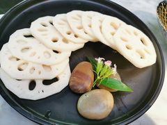 莲菜-澳美徕·港式花胶鸡火锅(高新万达店)