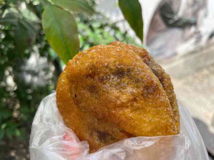 冯记油墩-"第一次吃到热的冯记油墩 很软很糯 节假日.