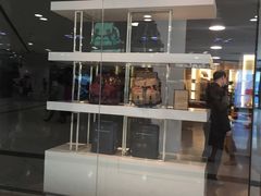 -东荟城名店仓