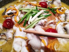 -山城外·非遗酸菜鱼(新都汇融店)