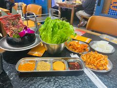 -明洞阿姨·韩式酱蟹烤肉·创意料理(望京1988创始店)