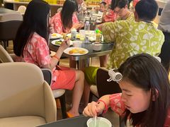 -涨巢·潮玩水疗局