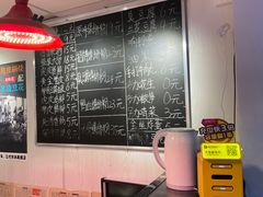 -柳州肥姨妈大骨螺蛳粉(东靖路店)