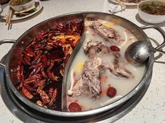 -三人行骨头王火锅(长寿店)