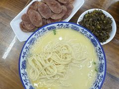 -雪琴面馆富安特色鱼汤面(城中花园店)