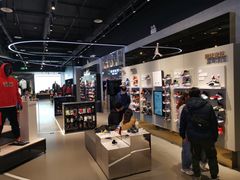 -NIKE品牌体验店(金源新燕莎店)