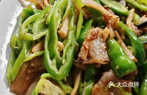 Pepper and Chinese Cabbage Stir-fried with Pork Belly