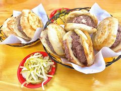 肥瘦的驴肉火烧-闫家驴肉火烧(五四店)
