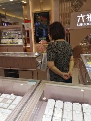 -六福珠寶(苏州人民商场店)