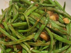 -黄泥岗·地道湖北菜(奥特莱斯店)