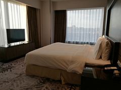 -上海虹桥西郊假日酒店