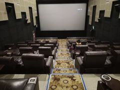 -武汉华夏国际影城(鲁广店)