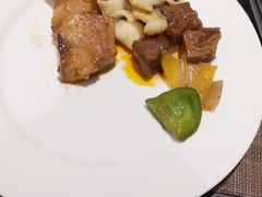 酸菜鱼-三英温泉度假酒店-自助餐厅