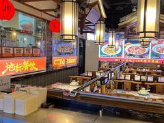 -川流不息·地道川菜·小龙虾(新松江路店)