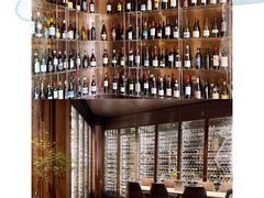 -wineapp葡萄酒餐吧(外滩金融中心店)