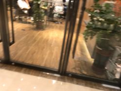 -曼都发型