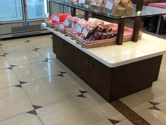 -红宝石·鲜奶小方·海派西点房(南丹店)