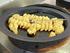 -黄阿姨锅贴大王(万航渡路店)