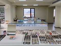 -潘多拉眼镜·蔡司依视路明月(潘家园店)