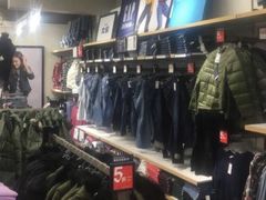 -迪卡侬(西华店)