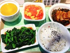-老乡鸡(上海品尊国际中心店)