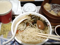 -东方既白(虹桥机场店)