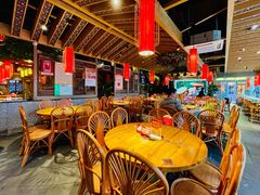 大堂-野山舂·贵州现舂酸汤火锅(鸿通城店)