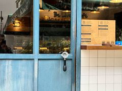 -Be Lived Cafe比例咖啡(摩天轮店)